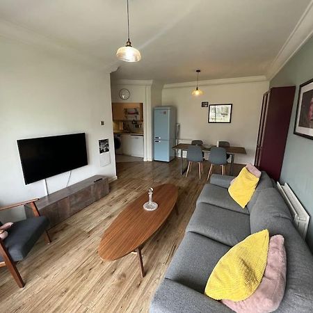 Stylish Flat With River View Apartment Dublin Exterior photo