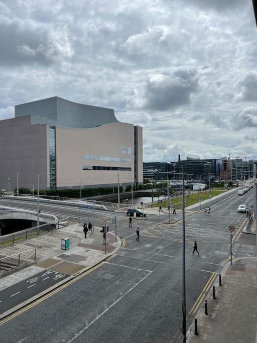 Stylish Flat With River View Apartment Dublin Exterior photo