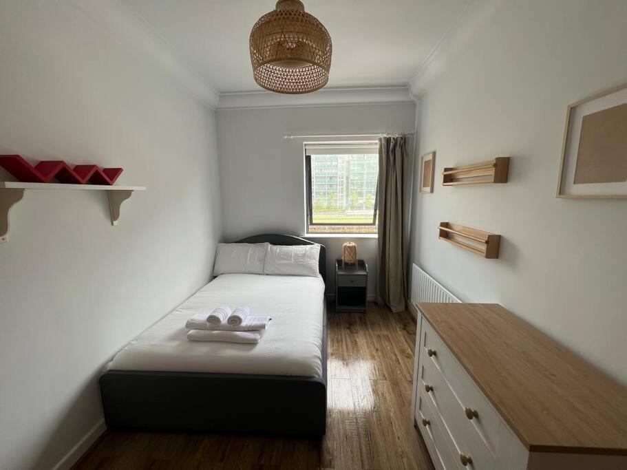 Stylish Flat With River View Apartment Dublin Exterior photo